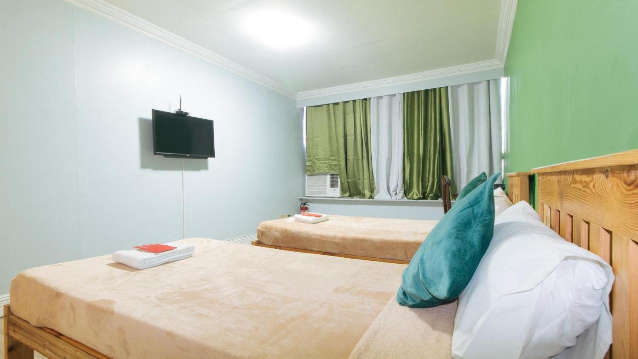 RedDoorz @ Manila Airport Hotel Paranaque City Eksteriør bilde
